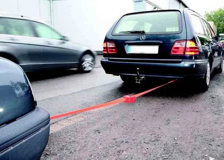 Czy można holować samochód? Sprawdź przepisy i uniknij mandatów